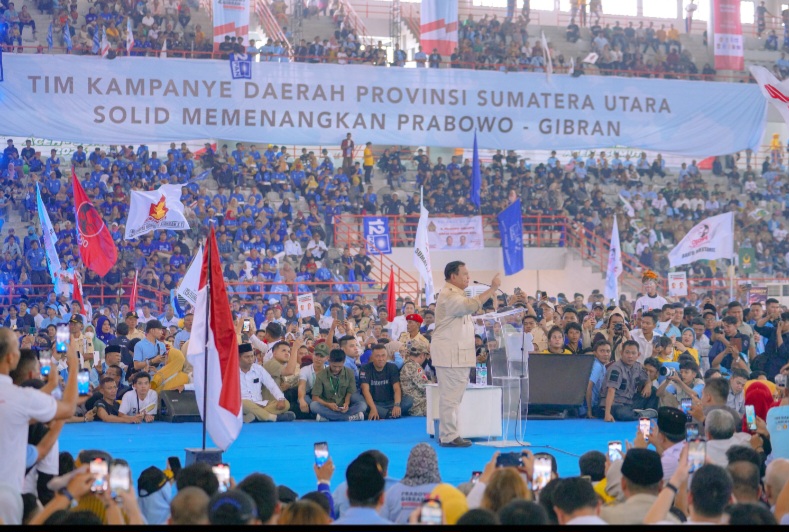 Disambut Belasan Ribu Pendukungnya di Sumut, Prabowo Merasa Diberi Nilai 100 Bukan 11
