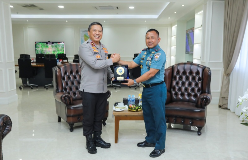 Danlantamal I Kunjungan Kehormatan Ke Poldasu