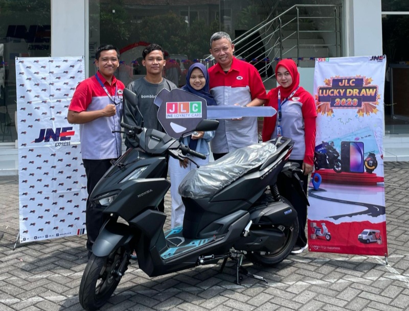 Member JLC Asal Pasuruan Raih Hadiah Utama Lucky Draw 2023
