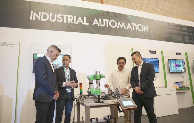 Schneider Electric Gelar Innovation Day Medan 2024