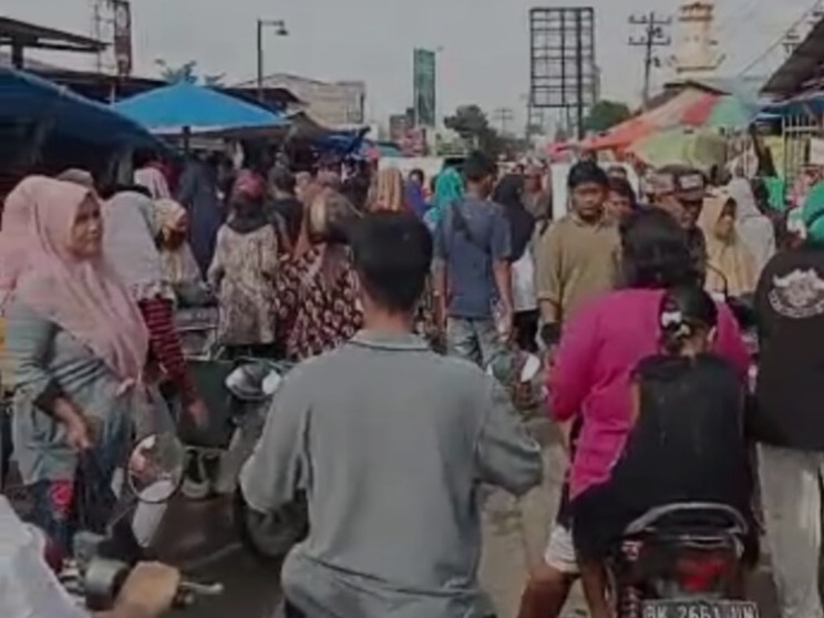 Penertiban Pasar Gambir Gagal, Bupati Deliserdang Diminta Evaluasi Jajarannya