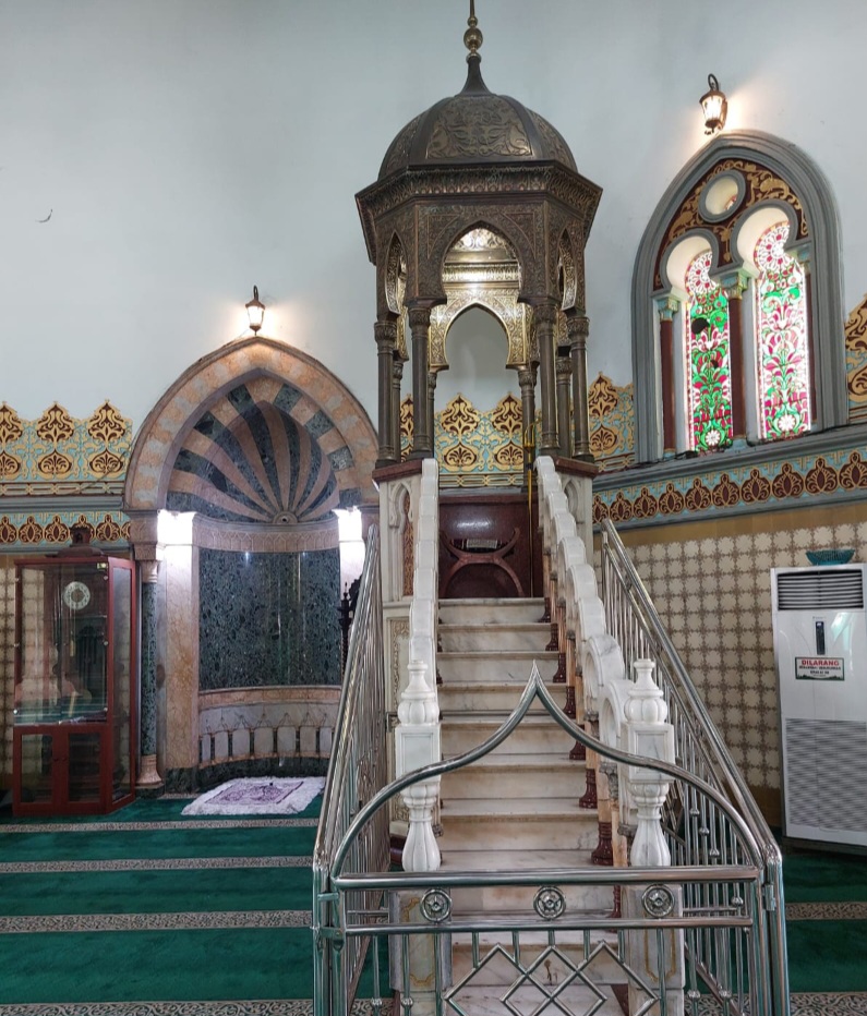 Masjid Raya Al-Mashun Sajikan Bubur Sup Hingga 27 Ramadan
