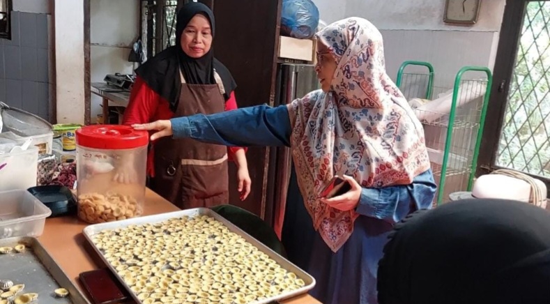 Meski Permintaan Masih Rendah, Namun Pengusaha Kue Kering Tetap Produksi dan Jaga Kualitas