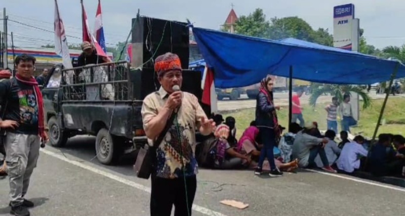 Warga Simalungun Demo Poldasu, Minta Ketua Adat Dibebaskan