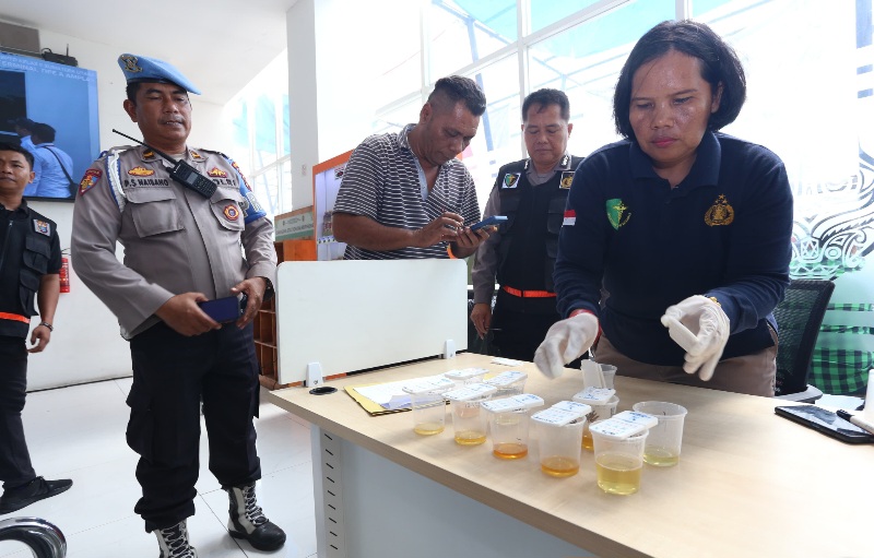 Polda Sumut Cek Urine Petugas Moda Transportasi