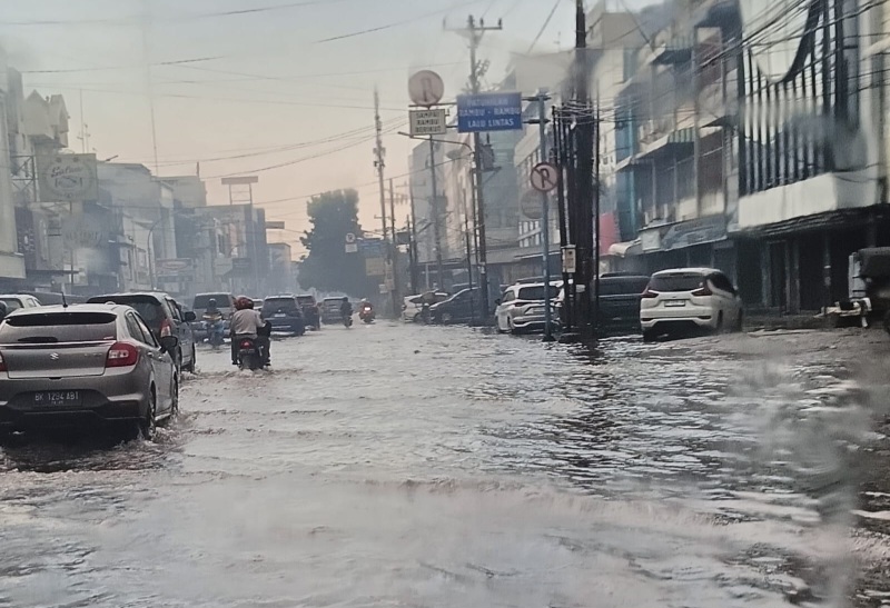 Kerap Banjir Saat Hujan Deras, Pemko Medan Diminta Siapkan Penyedot Air