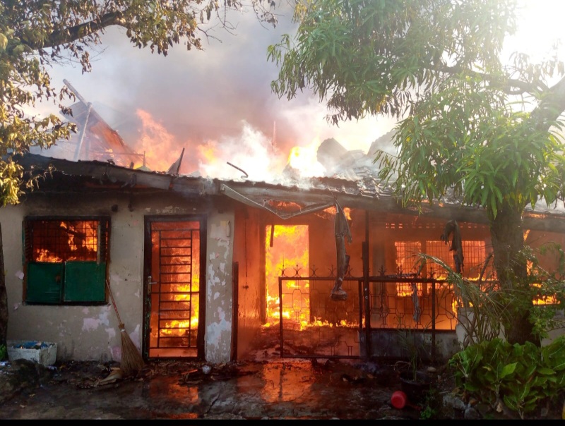 6 Rumah Di Mahkamah Terbakar