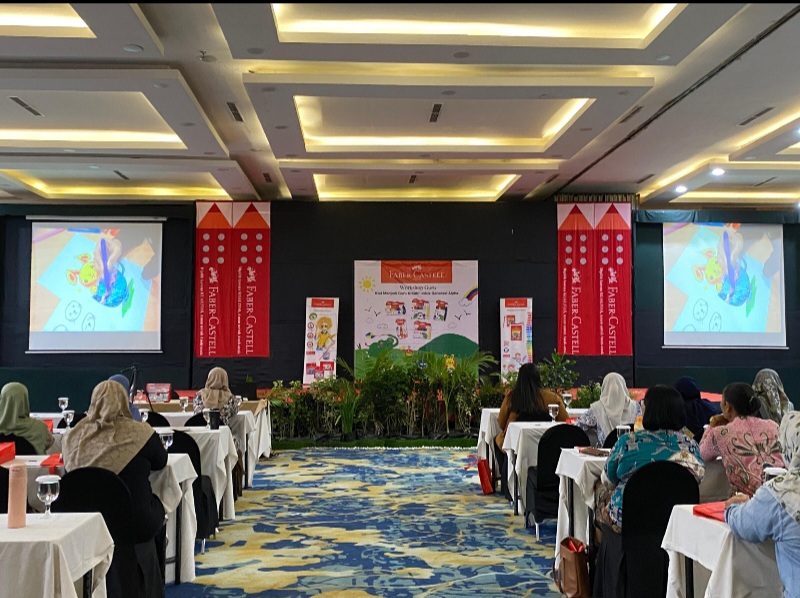 Edukasi Melalui Workshop Guru Kiat Menjadi Guru Kreatif Untuk Generasi Alpha