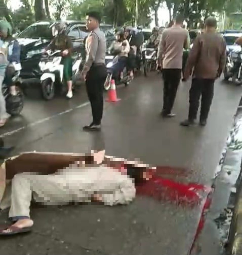 Pengendara Sepeda Motor Tewas Di Jalan SM Raja