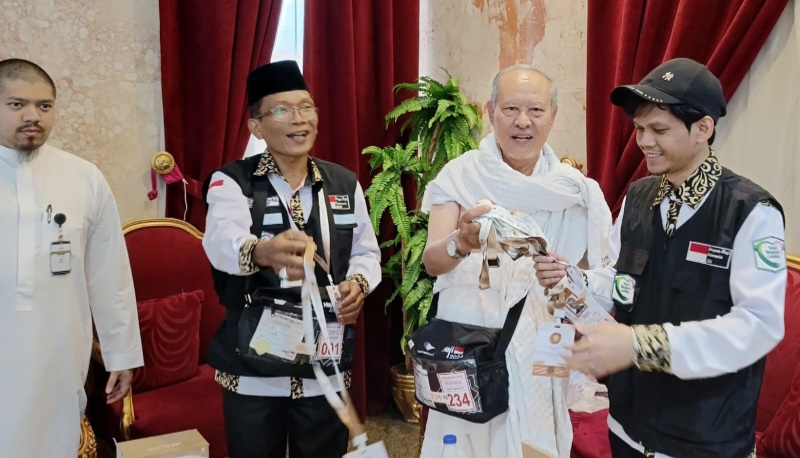 Tiba Di Makkah Calhaj Kloter 2 MES Terima Id Card Nusuk