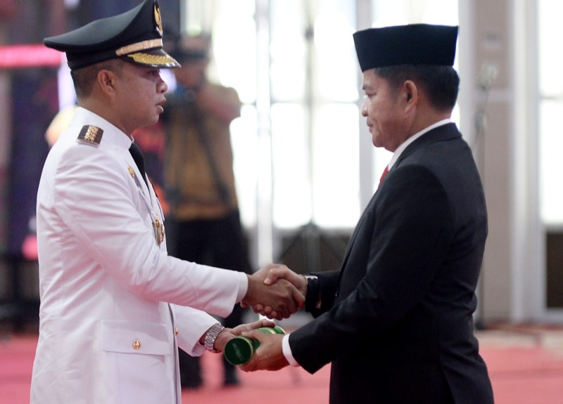 Pj. Gubsu Lantik Muttaqien Hasrimi Pj. Walikota T.Tinggi