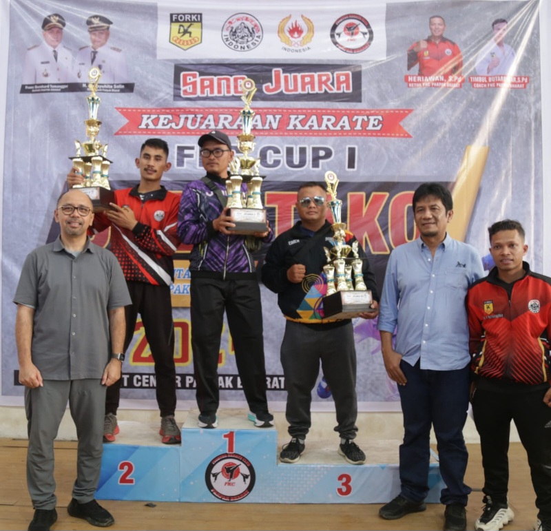 Barry Saksikan Pertandingan FKC Cup I Open Tako Sumut Piala Bupati Pakpak Bharat