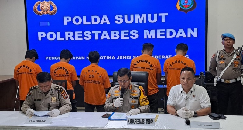 Polisi Ringkus Sindikat Pemalsuan STNK, BPKB Dan SIM