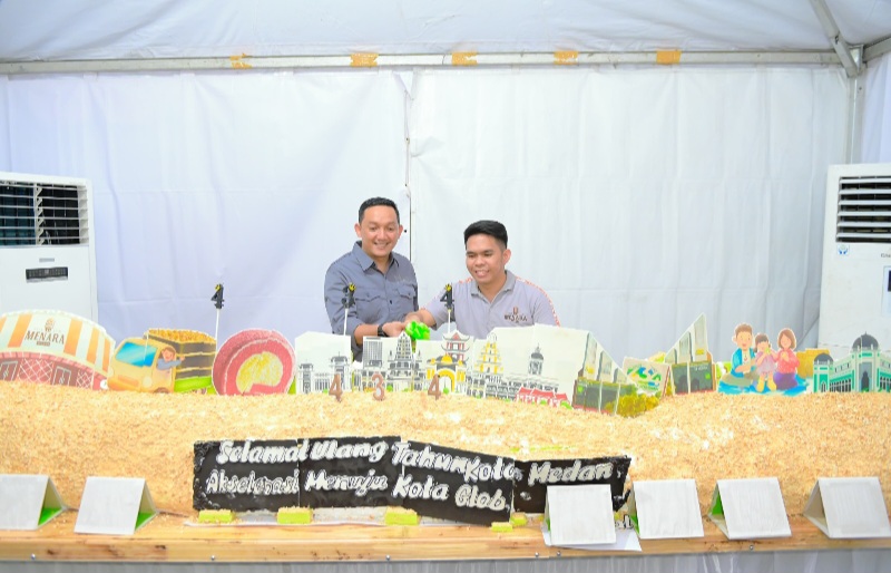 Bolu Stim Menara Hadirkan Bolu Ulang Tahun Terbesar Untuk Pertama Kalinya