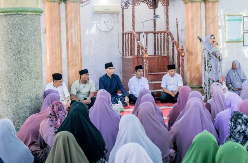 Rico Waas: Peran Ibu Sangat Penting Dalam Membangun Kota