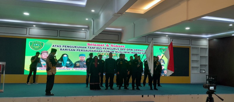 Ustadz Rafdinal Kukuhkan Pengurus DPP BP FORMI