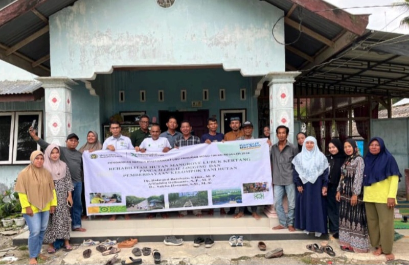 Tim Pengabdian Masyarakat USU Dampingi Kelompok Tani Hutan Rehabilitasi Mangrove