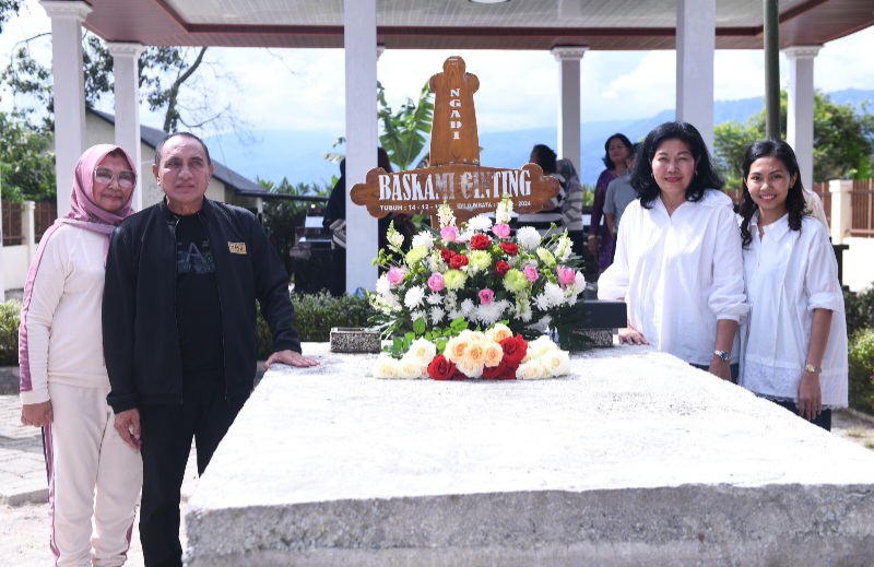 Edy Rahmayadi Ziarah Ke Makam Baskami Ginting