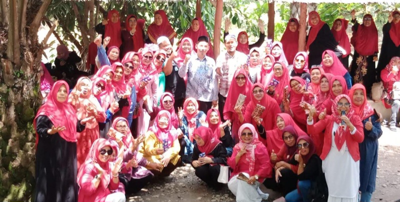 Arisan Majelis Taklim Kecamatan Medan Perjuangan Tadabur Alam