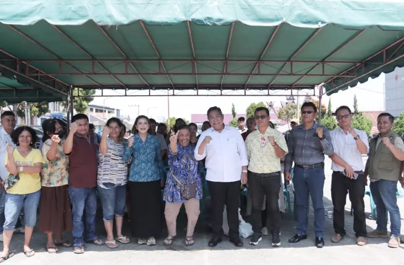 Rasakan Manfaat, Warga Dairi Minta Eddy Berutu Lanjutkan Dua Periode