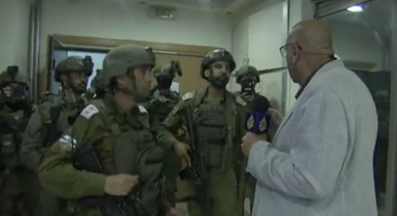 Tentara Zionis Israel Serbu Kantor Al Jazeera, Todong Jurnalis