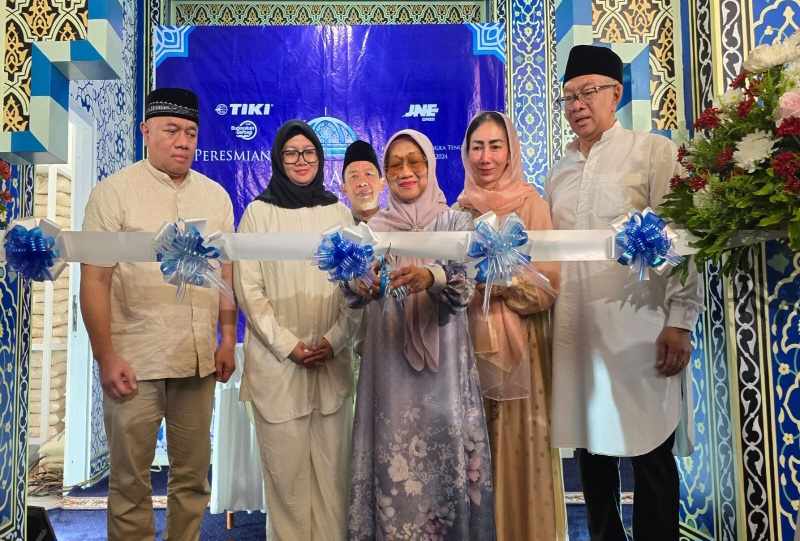 Pendiri TIKI Dan JNE Resmikan Masjid Nur’aini Di Kurau Barat, Kepulauan Bangka Belitung