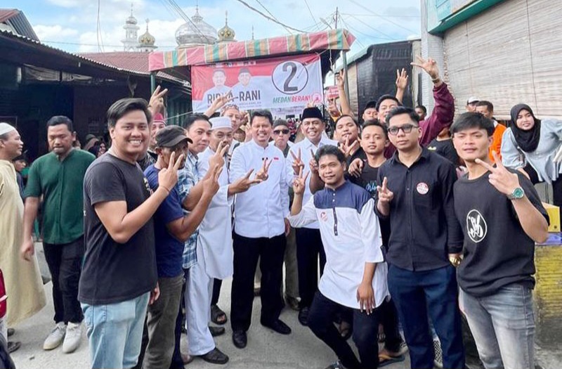 Warga Pria Laut Yakin Sunggal Untuk Ridha Dharmajaya-Abdul Rani