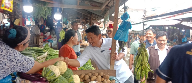 Ridha Gerebek Pasar Kwala Bekala, Pedagang : 29 Tahun Pasar Kami Enggak Ada Perhatian, Lihatlah Becek