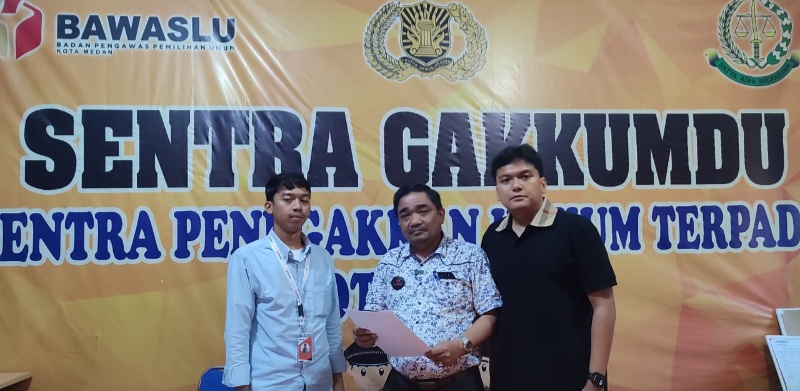 Tim Advokasi Ridha-Rani Serahkan Identitas Terlapor Perusakan APK Paslon 2