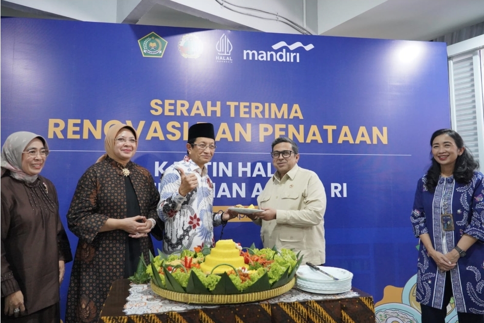 Menag Resmikan Kantin Halal Kemenag,  Usung Layanan Publik Halal dan Thayyib
