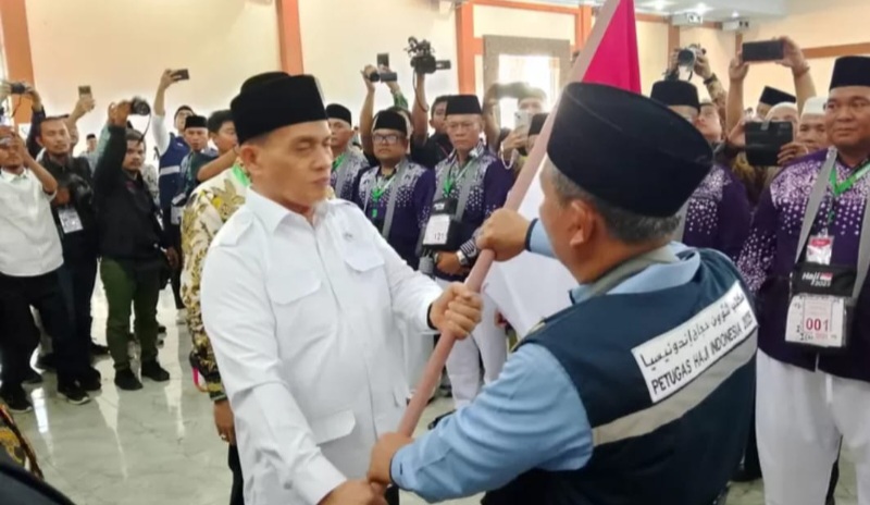 Wamenang RI Minta Calhaj Kloter 01 Jaga Kesehatan Menuju Puncak Haji