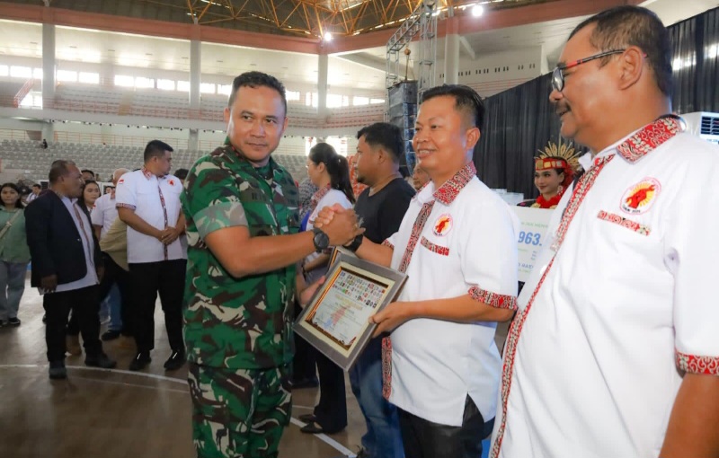 Pangdam I/BB Hadiri Peringatan Hari Buruh Dan Job Fair Sumut 2025
