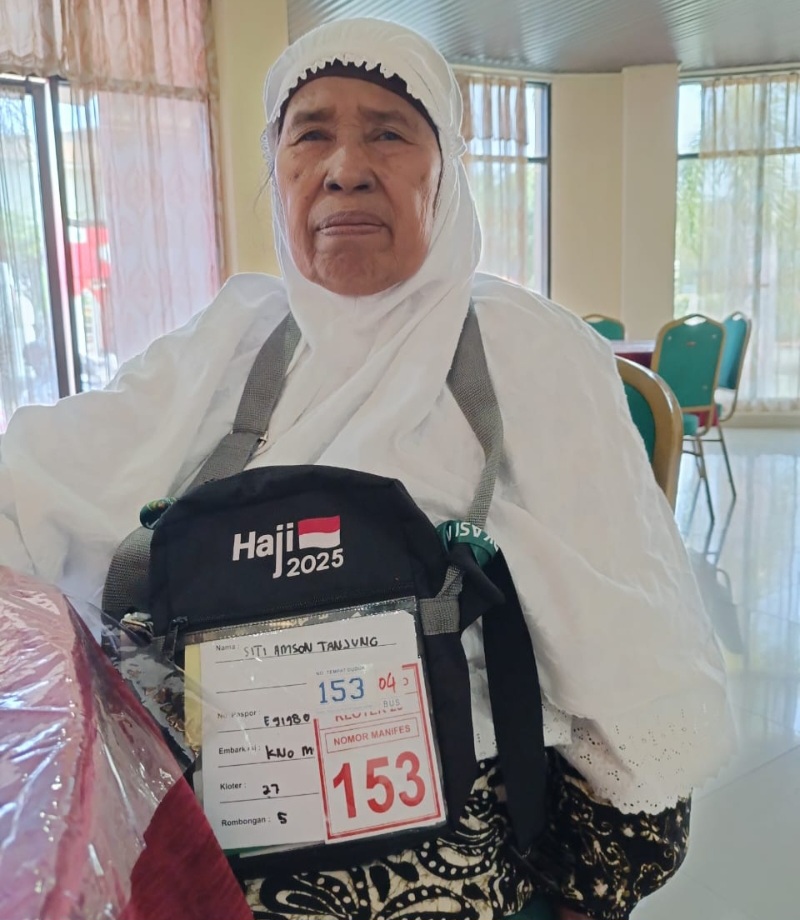 Siti Amsong Tanjung Tegar Meski Tanpa Suami