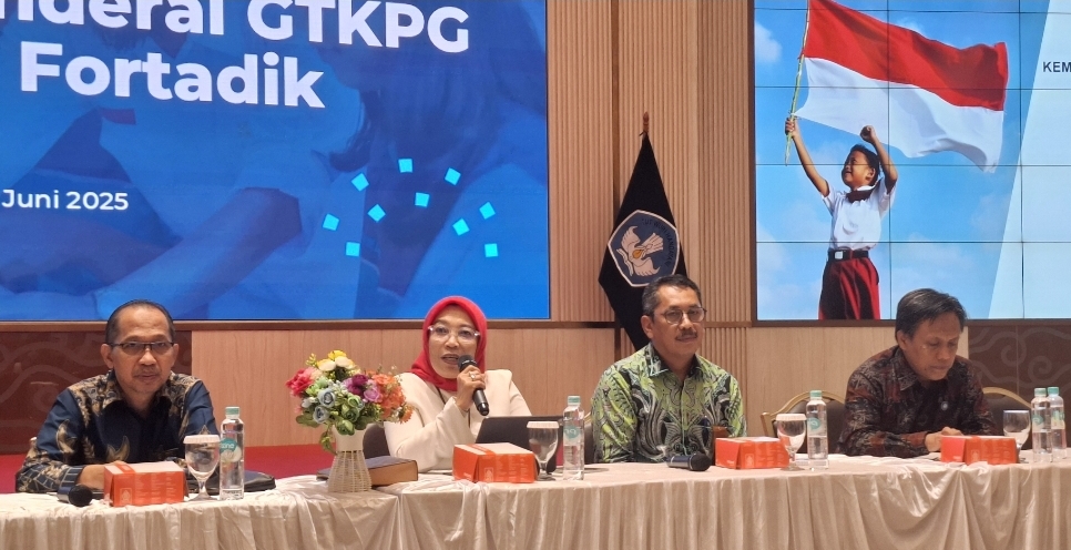 50.971 Sekolah Negeri Krisis Kepemimpinan, Daerah Diminta Tak Ragu Angkat Kepala Sekolah