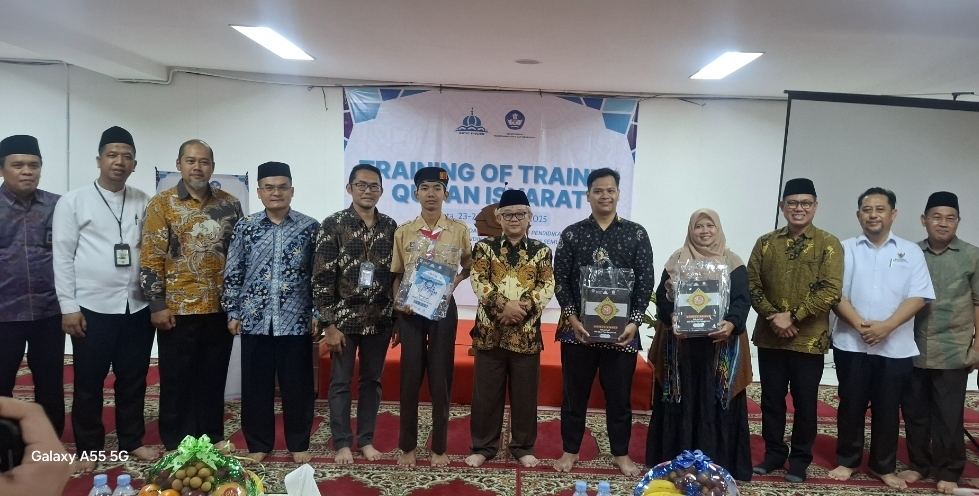 31 Guru Raih Sertifikat Pelatihan Baca Al-Qur'an Bahasa Isyarat
