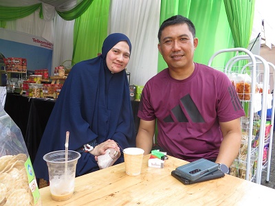 Sekda Dan Istri Berangkat Di Kloter 20 Bersama Jamaah Haji Labusel