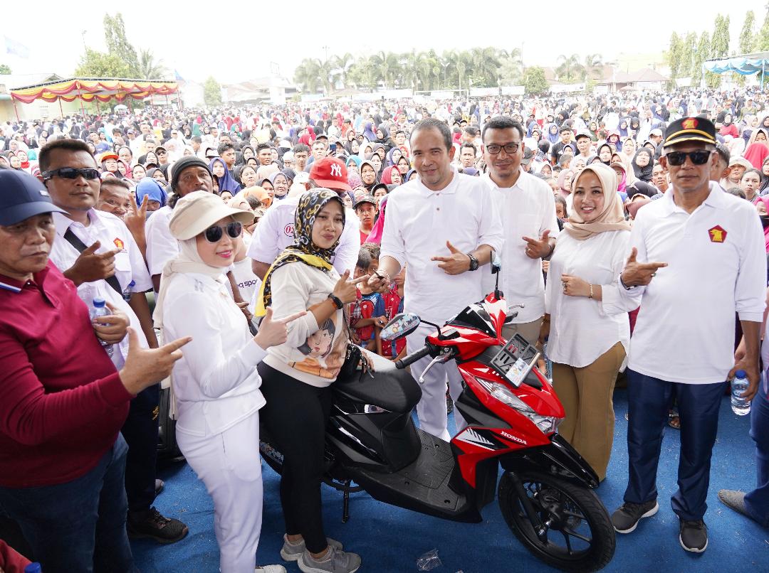 Senam Gemoy Diikuti 17.000 Warga