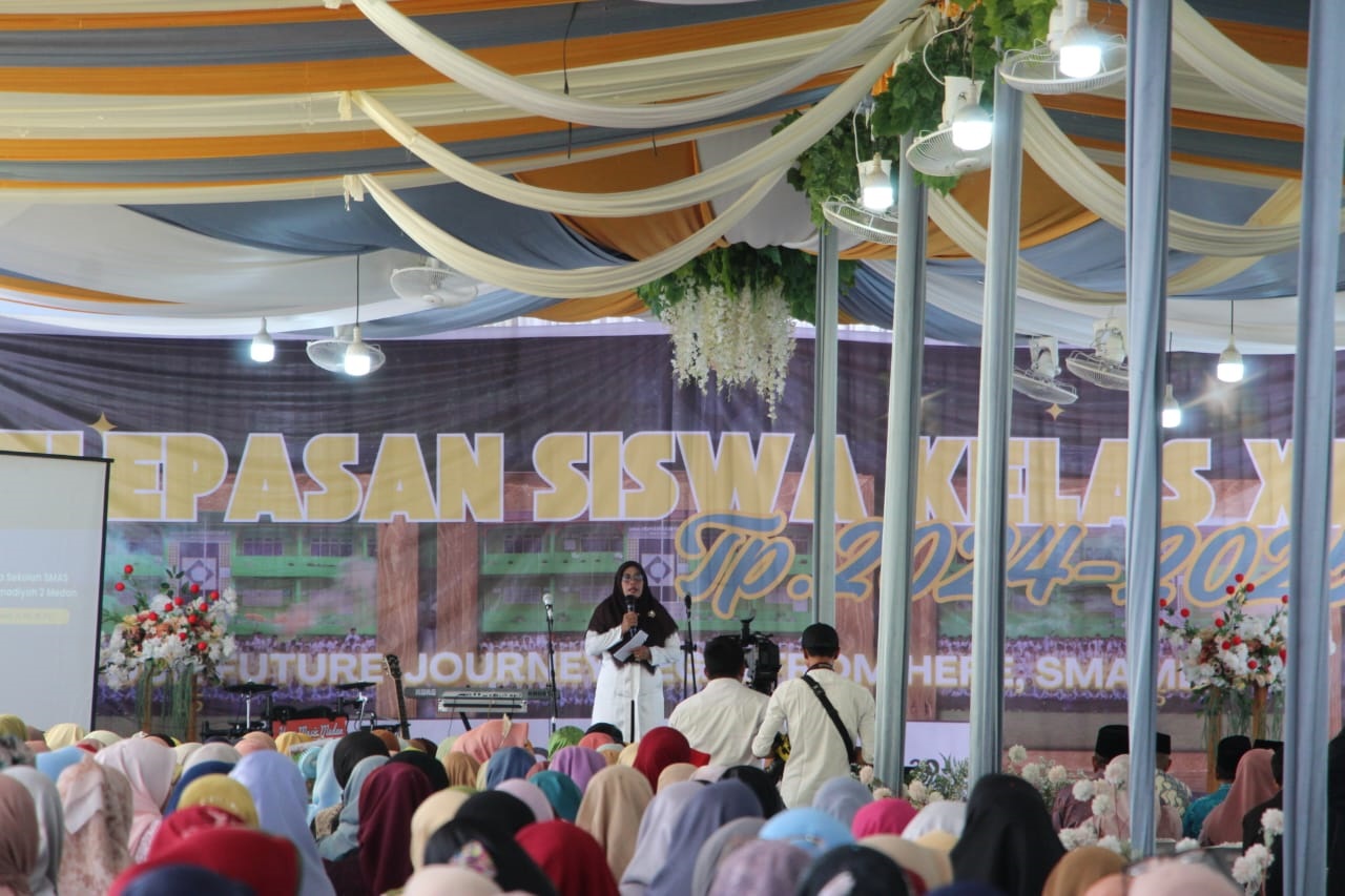 Ikuti Instruksi Dinas, SMAMDA Medan Gelar Perpisahan Di Lapangan Sekolah