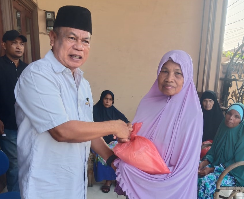 Jelang Ramadan, Syahrul Harahap Berbagi 1000 Paket Sembako ke Masyarakat