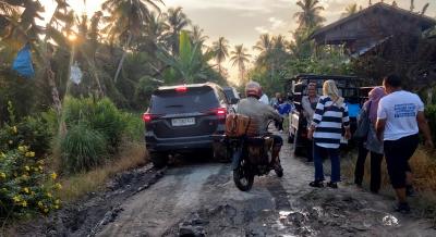 Anggota DPRD Sumut Yahdi Khoir Harahap: Segera Perbaiki Jalan Rusak Di Desa Sei Sembilang, Asahan