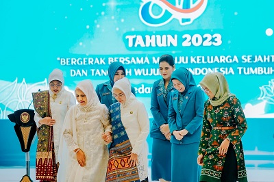 Di Puncak Peringatan HKG PKK, Ibu Negara Ingatkan Kader PKK Harus Miliki Etos Kerja Yang Tinggi