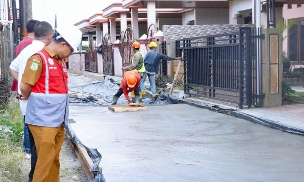 Dinas SDABMBK Medan Kebut Perbaikan Jalan Rusak Dan Drainase