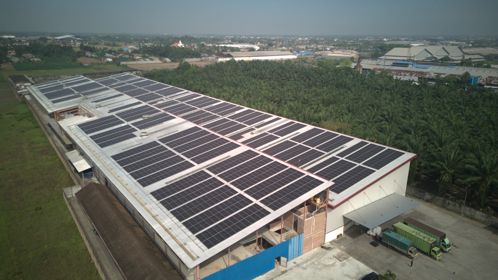 Wujudkan Praktik Bisnis Ramah Lingkungan, PT Namasindo Plas Gunakan Energi Surya Dalam Pembuatan Botol PET Daur Ulang