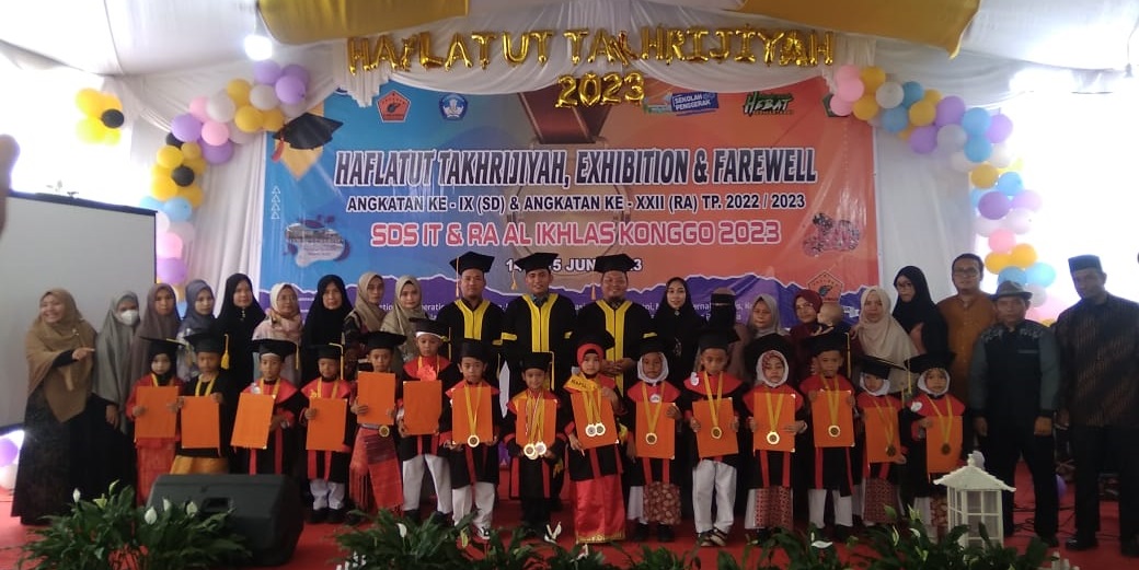Wisuda 160 Siswa, RA Al-Ikhlas Konggo Tuai Pujian Kemenag Sumut