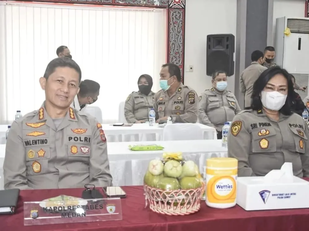 Kapolrestabes Medan Hadiri Zoom Meeting Penilaian Nominasi Kompolnas Award 2022