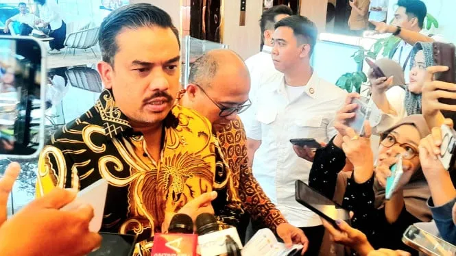 Menteri UMKM Larang Marketplace Naikkan Biaya Layanan Sementara Waktu