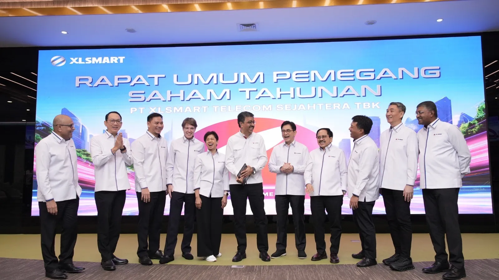 XLSMART Perkuat Transformasi Pascamerger, Pendapatan Tembus Rp42,49 Triliun