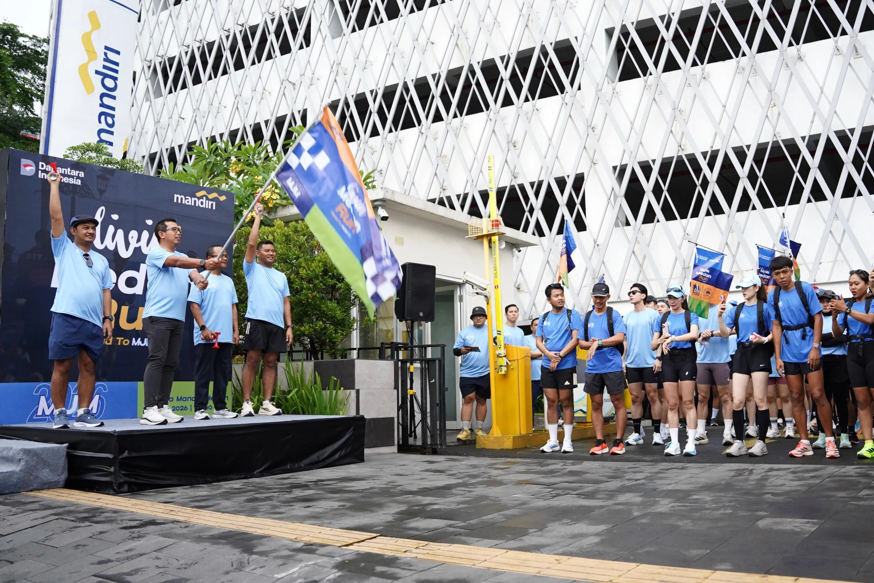 Bank Mandiri Bawa Semangat “More Than a Race” Ke Sumut Lewat Livin Medan Run Road to MJM 2026
