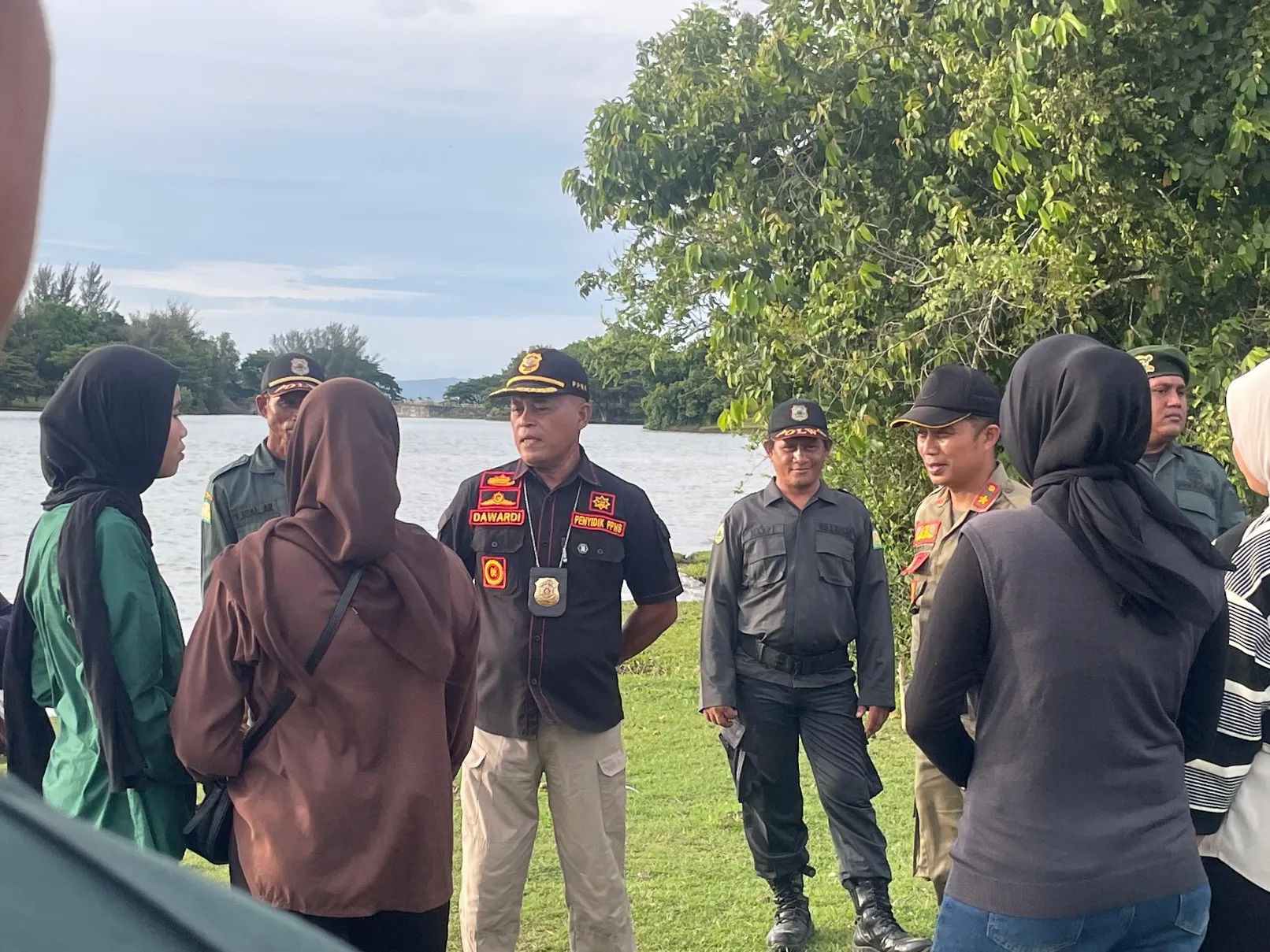 Cegah Pelanggaran Syariat Islam, Satpol PP Dan WH Aceh Besar Kembali Patroli Di Waduk Keliling