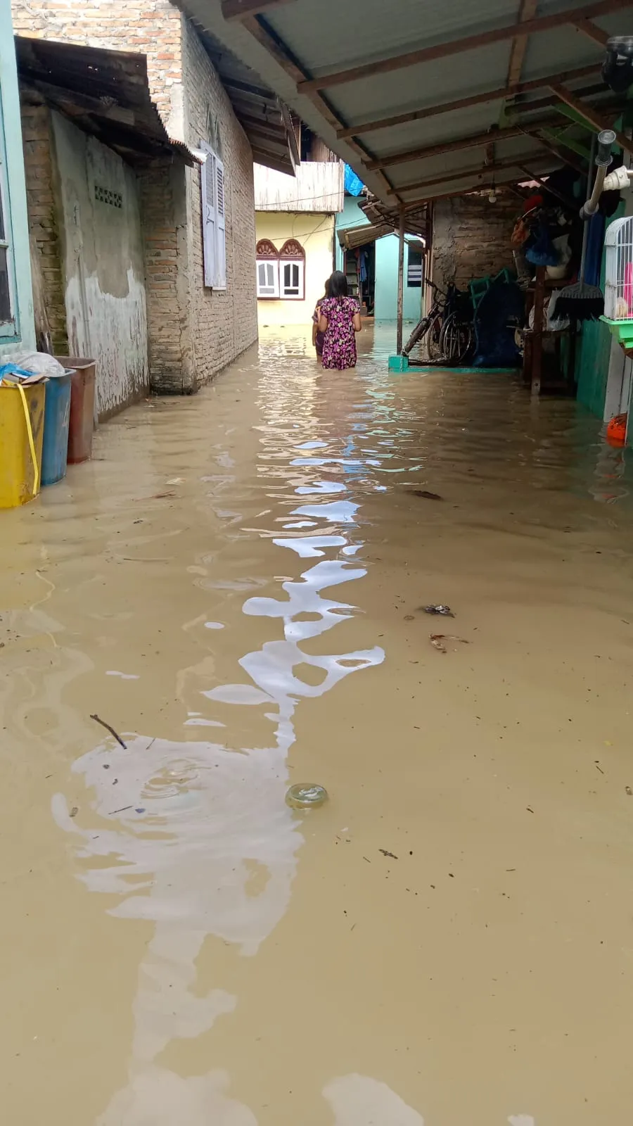 Tanggul Jebol, Ratusan Rumah di Tebingtinggi Terendam Banjir